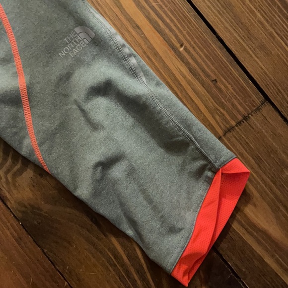 North Face mid-calf length exercise leggings size small - Picture 5 of 9